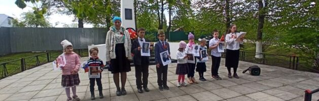 День Победы — 9 мая — Благодарственный Молебен, возложение цветов к памятнику